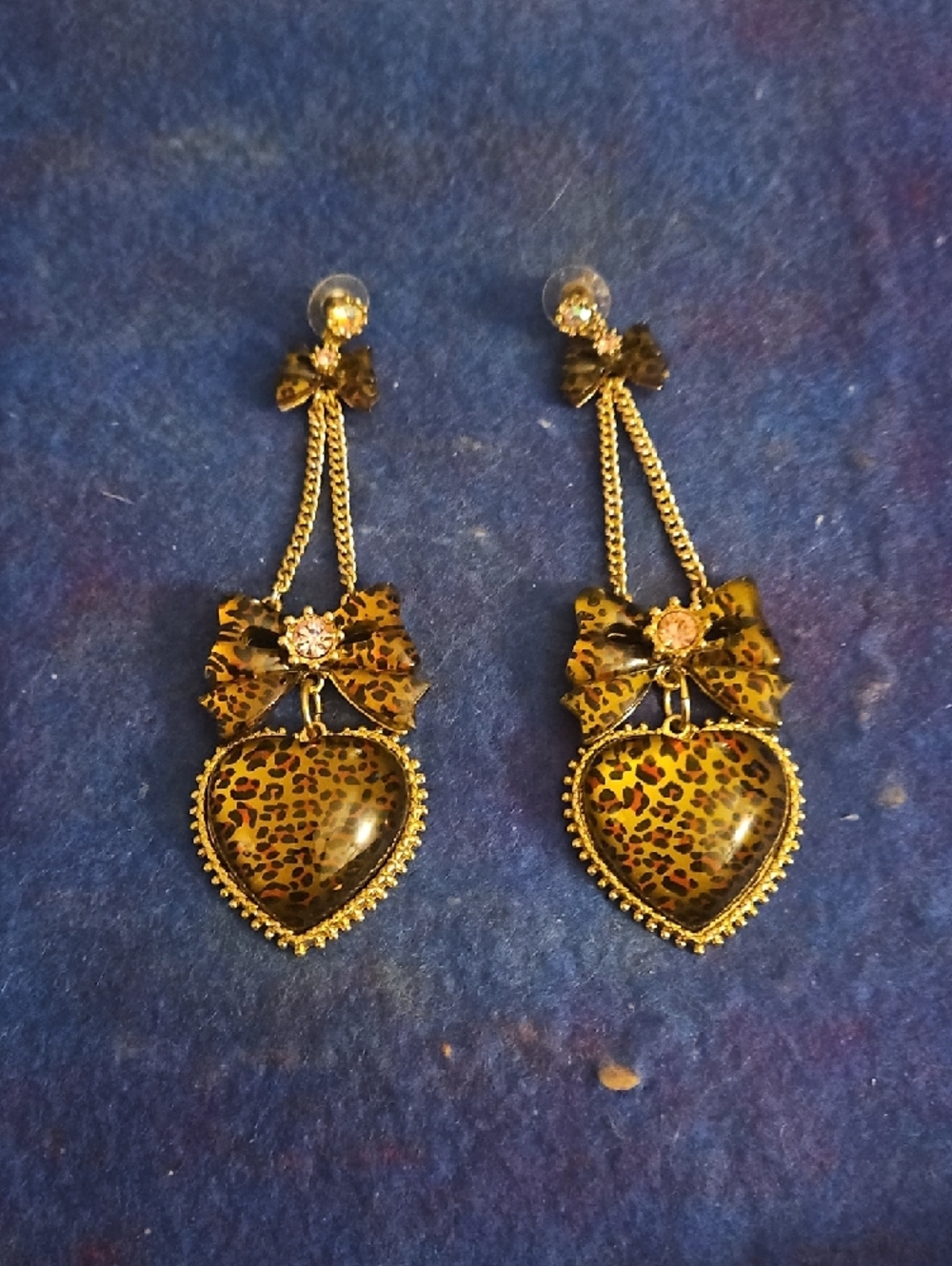 Leopard Heart & Bow Drop Earrings .Post Backs.